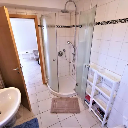 Business Apartments Grossostheim Apartman *
