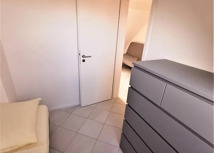 Business Apartments Grossostheim 아파트 *