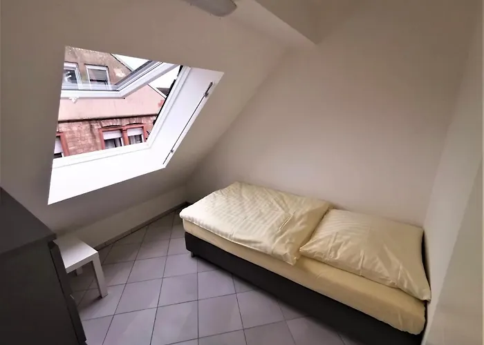 Business Apartments Grossostheim 아파트 *